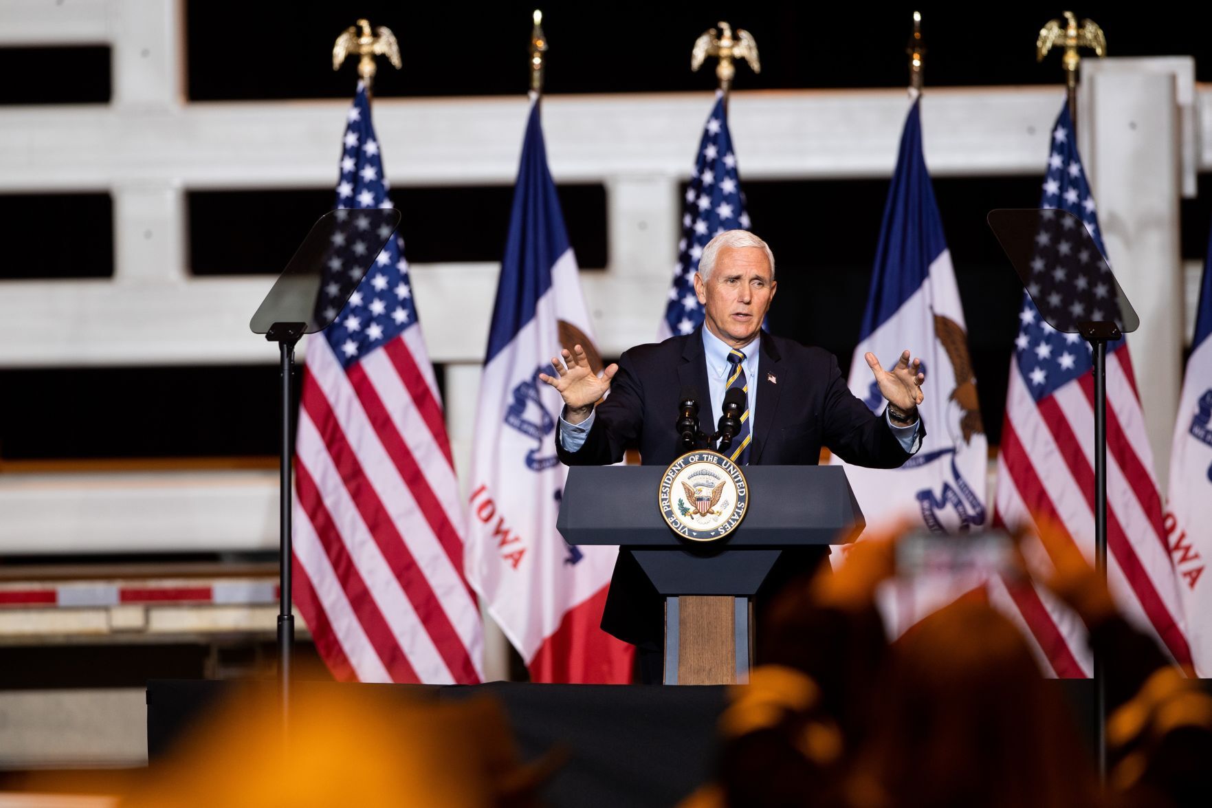 Pence visits Carter Lake